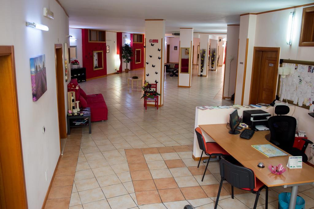 Hotel Residence Lupiae Lecce Exterior foto