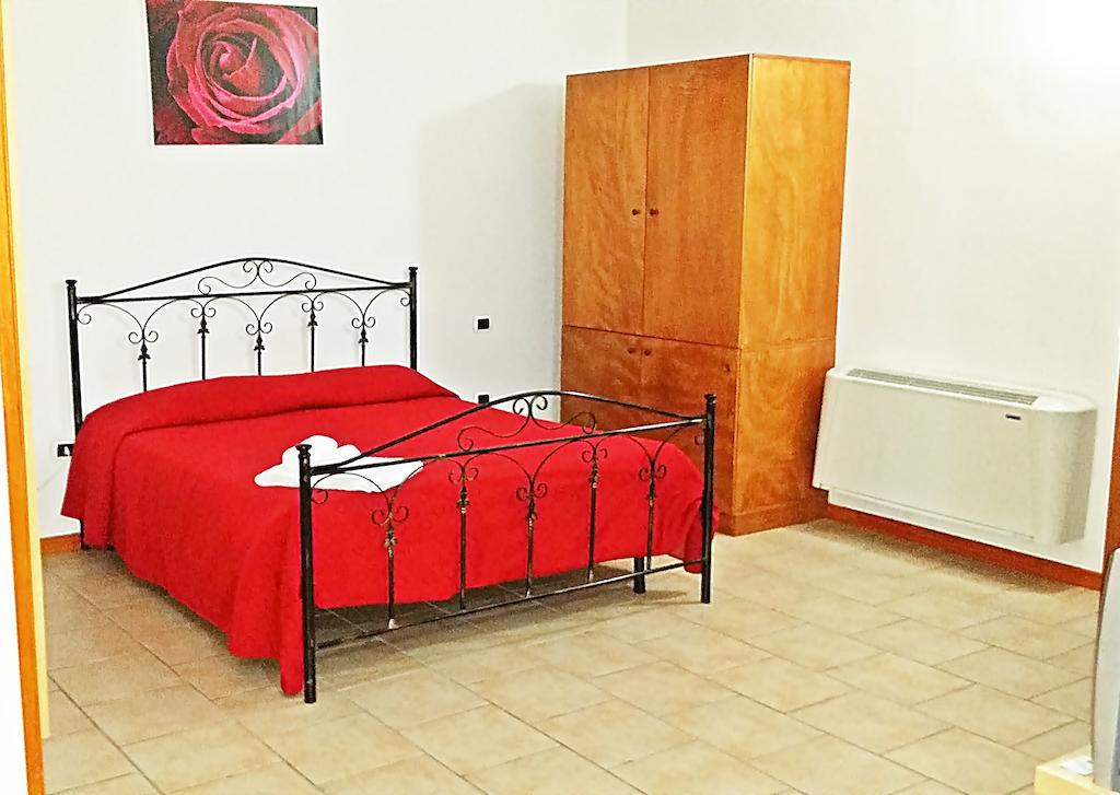 Hotel Residence Lupiae Lecce Habitación foto