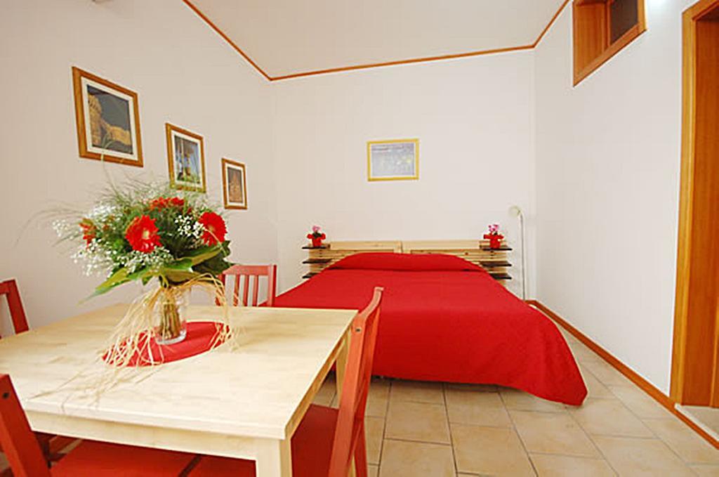 Hotel Residence Lupiae Lecce Habitación foto